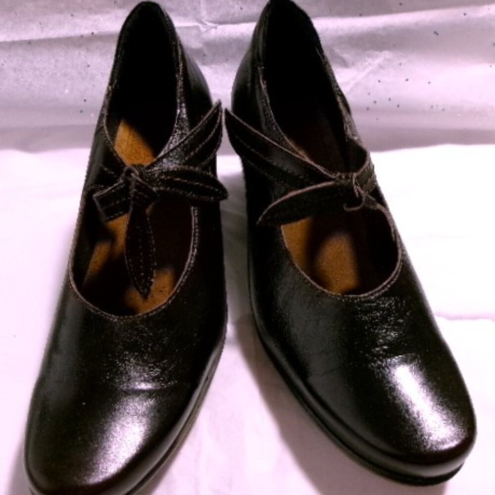 NAOT  Made in Israel Mary Jane Shoes**Size 40/9**